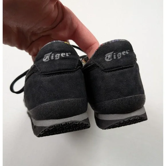 Onitsuka Tiger x Tokidoki Mens 9 Black Ultimate 81 D53AQ-9090 Cartoon Print - Picture 4 of 12